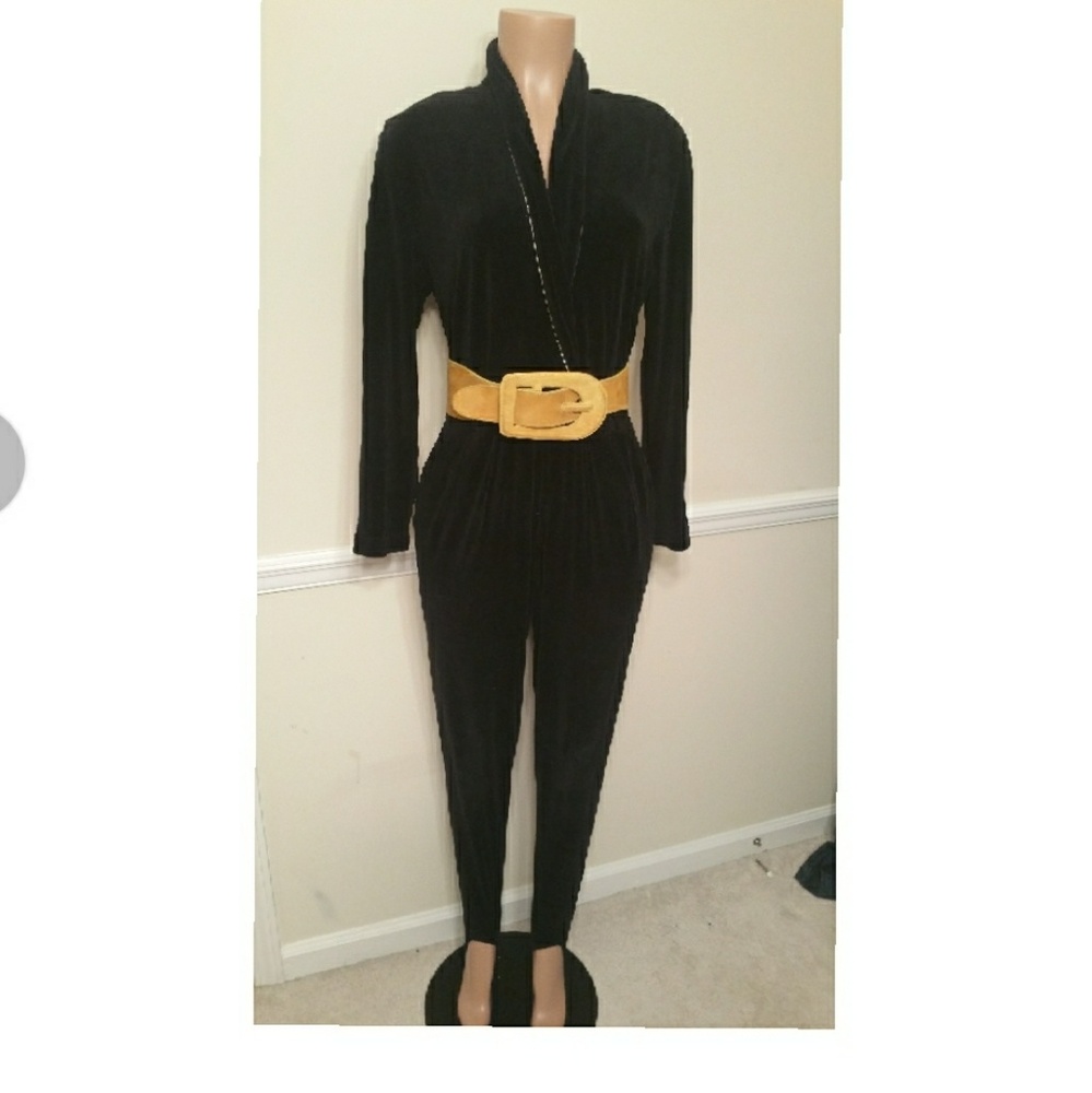Vntg Velvet Jumpsuit With Stirrups